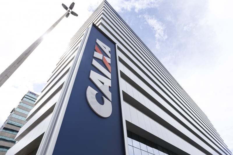 Para não perderem o benefício, famílias que fazem parte do programa devem ter seus documentos e dados sobre renda atualizados no CadÚnico