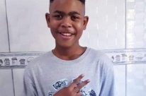 Adolescente de 14 anos é morto em casa durante ação da PF no Rio