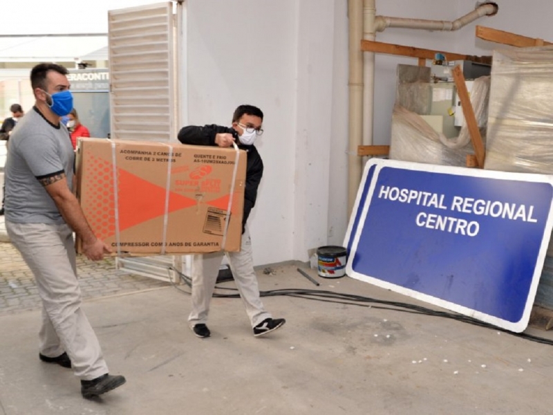 Um dos certames prevê entrega imediata de equipamentos para o Hospital Regional de Santa Maria