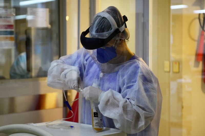 Medida foi tomada em paciente que está internado há três semanas