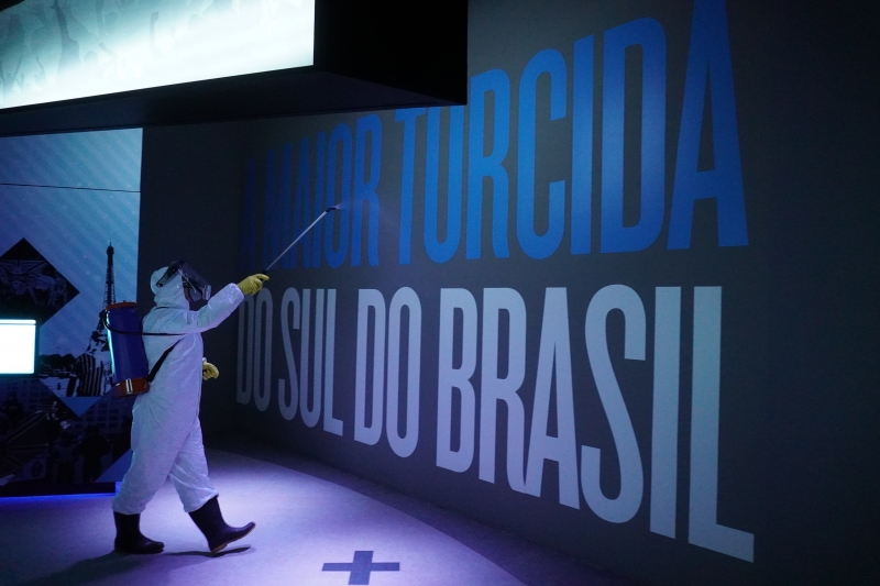 A partir desta quarta, visitantes podem conhecer museu do Grêmio e fazer tour pela Arena