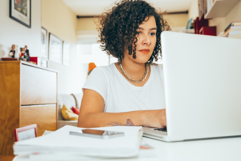 Podem aderir ao programa de MEI os neg&oacute;cios que faturam at&eacute; R$ 81 mil por ano Foto: FREEPIK/DIVULGA&Ccedil;&Atilde;O/JC