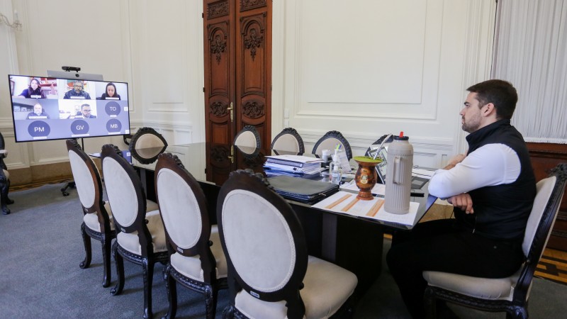 Proposta beneficia 21 mil servidores e foi apresentada por Leite aos Poderes e servidores  Proposta beneficia 21 mil servidores e foi apresentada por Leite aos Poderes e servidores