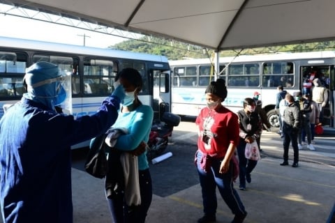 Caxias do Sul: MPT anuncia nesta 4� medidas sobre surto de Covid-19 em frigor�fico da JBS