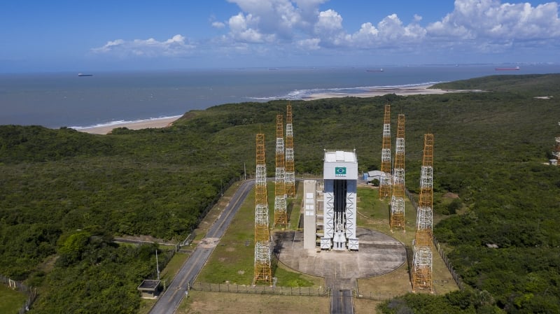 EUA e Brasil fecharam um acordo para que os norte-americanos utilizem a base de Alcântara, no Maranhão, para lançamentos de foguetes