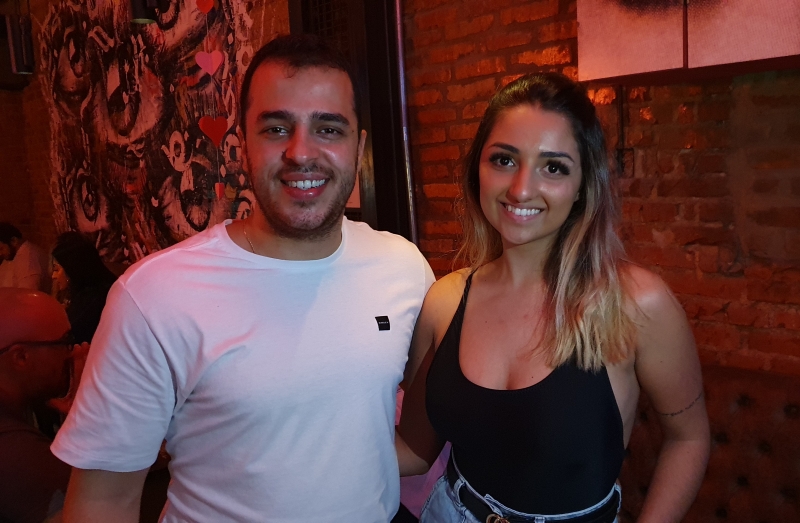 João Pedro Pinho e Lauren Costa curtiram o Dia dos Namorados no Wills Bar