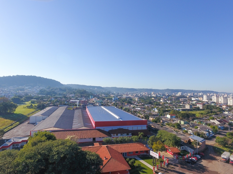 Grupo sediado no Mato Grosso do Sul assumiu as opera��es da ind�stria ga�cha, detentora das massas Coroa, em 2016