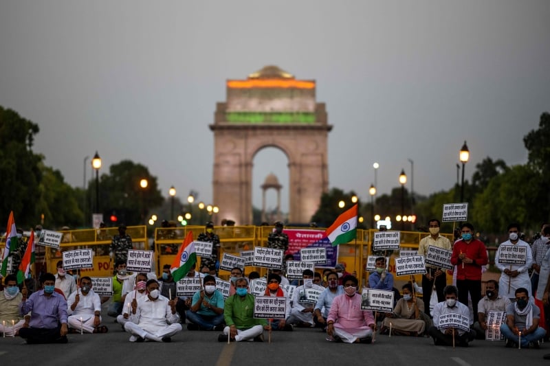 Indianos protestaram ontem em Nova Déli contra ações chinesas