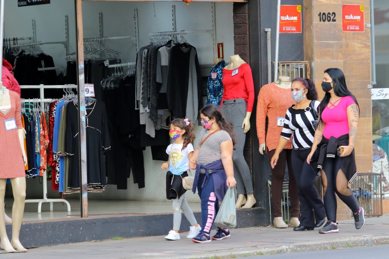 Mudança dispensa varejo com área até 300 metros quadrados de estudos prévios para instalação