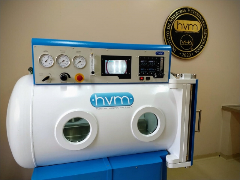 Empresa forneceu uma câmara hiperbárica, que é utilizada para terapia com oxigênio puro em alta pressão