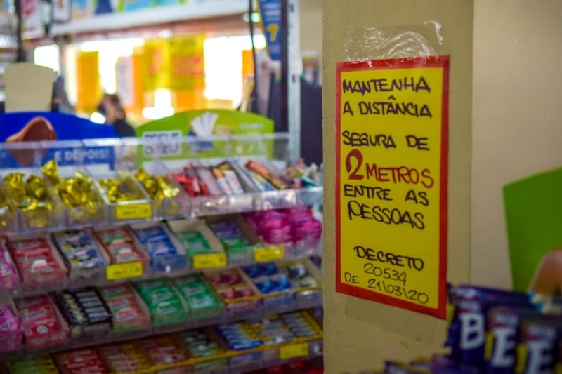 Medidas envolvem altera&ccedil;&atilde;o na capacidade de ocupa&ccedil;&atilde;o em eventos, restaurantes, clubes e missas
