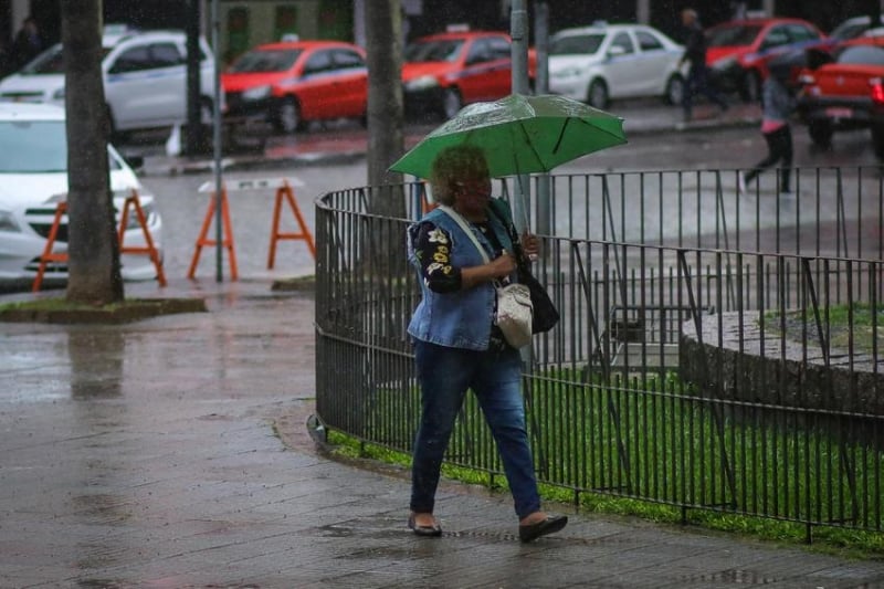 Quinta-feira é de chuva em Porto Alegre; Inmet prevê tempo estável para o final de semana na Capital