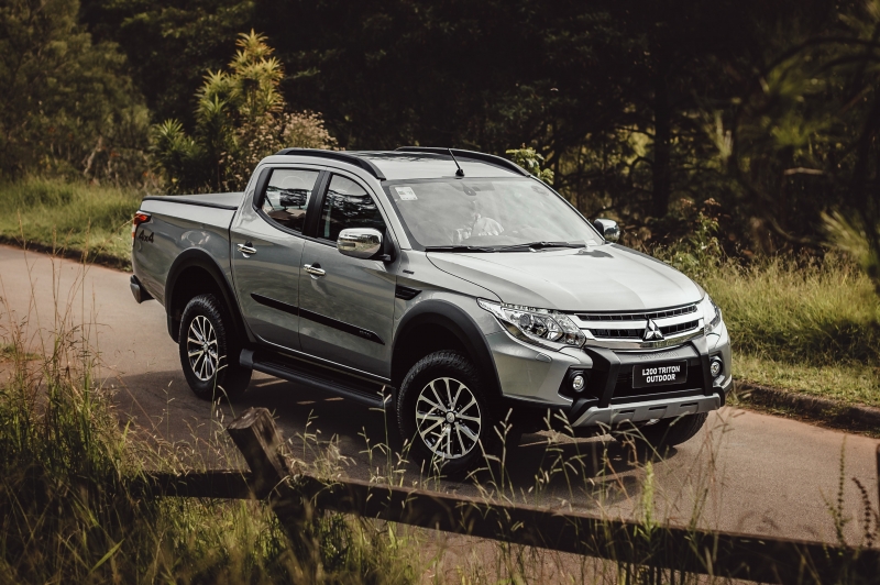 Capacidade máxima de reboque do veículo, que tem sistema de tração 4x4, é de até 2.300 quilos