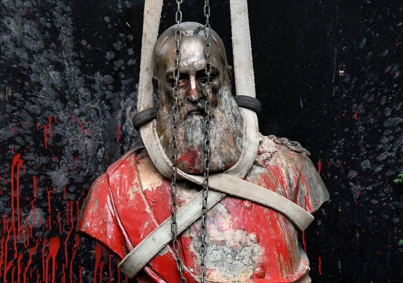 Protestos contra permanência de estátuas de Leopoldo II têm crescido