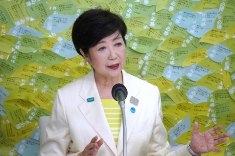 Yuriko Koike, potencial sucessora de Shinzo Abe, vence eleição em Tóquio