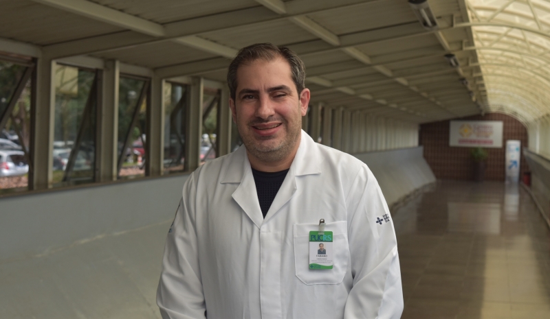 Infectologista Fabiano Ramos vai coordenar testes e diz que o projeto chinês é promissor