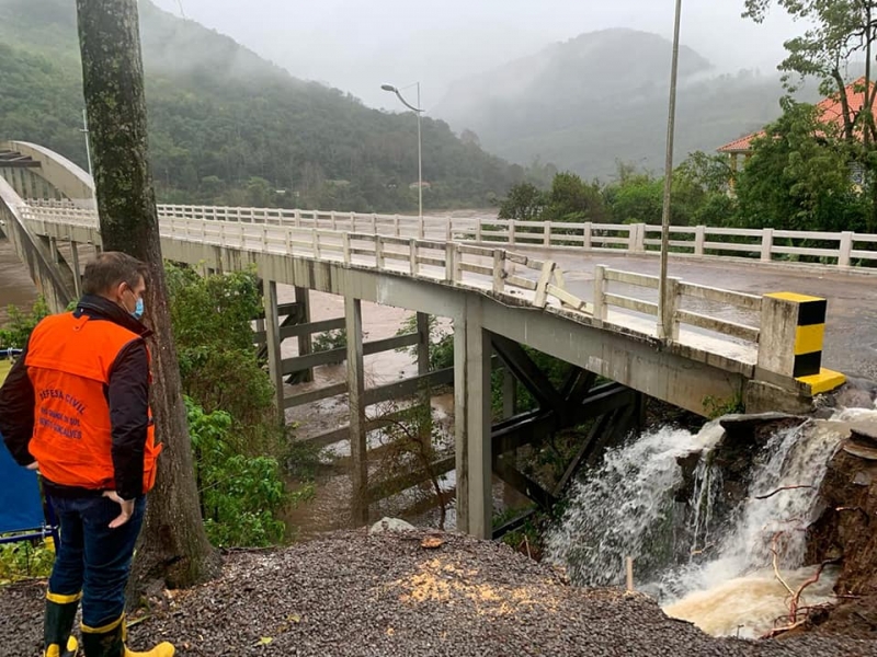 Alguns trechos seguem interditados nas principais rodovias do Rio Grande do Sul