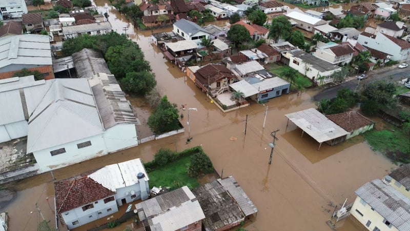 Enchente do Rio Caí em São Sebastião do Caí inundou a cidade semana passada