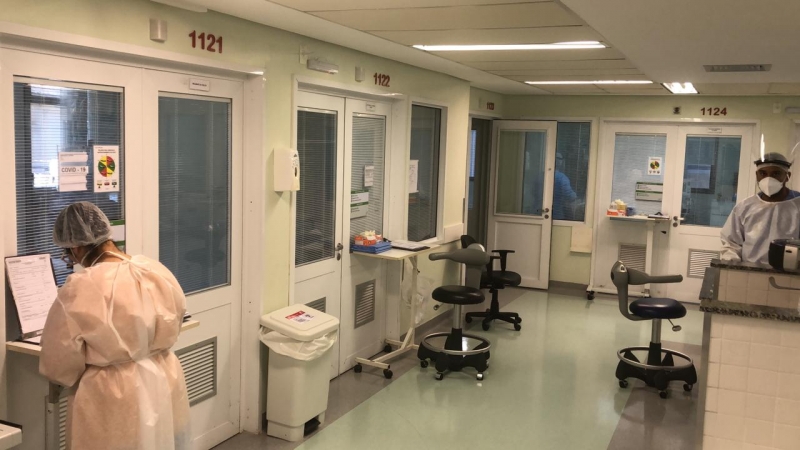 {'nm_midia_inter_thumb1':'https://www.jornaldocomercio.com/_midias/jpg/2020/07/10/206x137/1_pandemia_covid_19_conceicao_jornal_do_comercio-9093338.jpeg', 'id_midia_tipo':'2', 'id_tetag_galer':'', 'id_midia':'5f08a7b8c430b', 'cd_midia':9093338, 'ds_midia_link': 'https://www.jornaldocomercio.com/_midias/jpg/2020/07/10/pandemia_covid_19_conceicao_jornal_do_comercio-9093338.jpeg', 'ds_midia': 'Pandemia Covid-19 novo coronavírus Hospital Conceição - Porto Alegre - UTI  exclusiva Covid-19', 'ds_midia_credi': 'WAGNER NEDEL/DIVULGAÇÃO/JC', 'ds_midia_titlo': 'Pandemia Covid-19 novo coronavírus Hospital Conceição - Porto Alegre - UTI  exclusiva Covid-19', 'cd_tetag': '1', 'cd_midia_w': '800', 'cd_midia_h': '450', 'align': 'Left'}