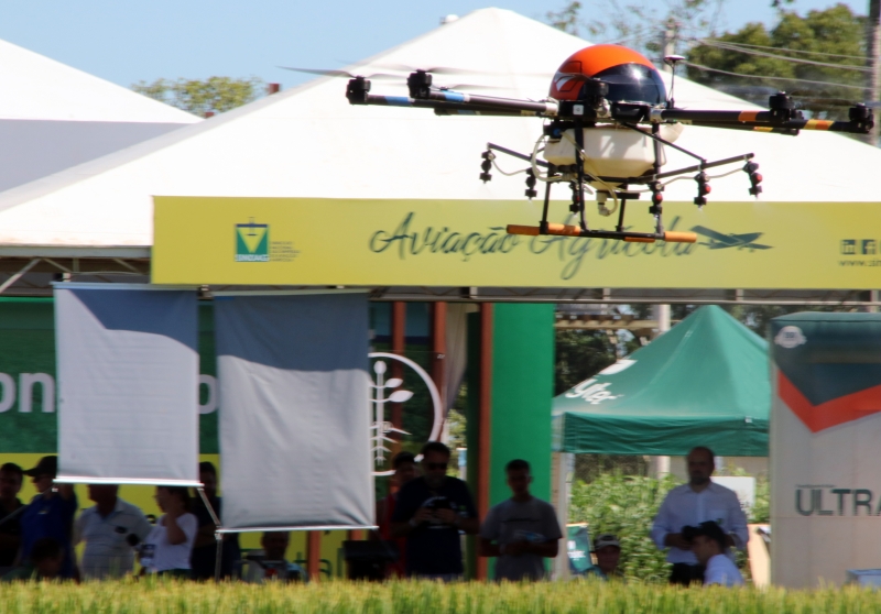 Sindag promove videoconferência para discutir minuta de norma para uso de drones em lavouras