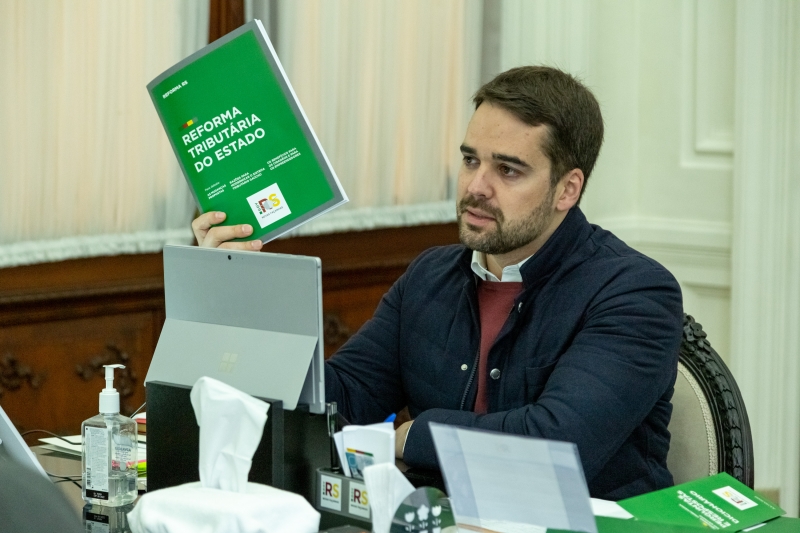 Governador Eduardo Leite entregará o texto ao presidente da AL, Ernani Polo