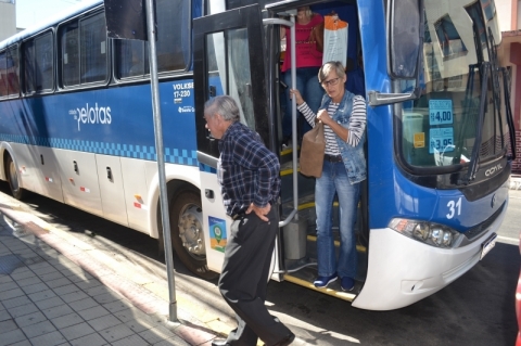 Gratuidade para idosos em ônibus é suspensa em Pelotas