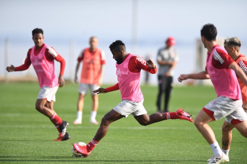 Testagem de jogadores faz parte do protocolo exigido pela FGF na prevenção da Covid-19
