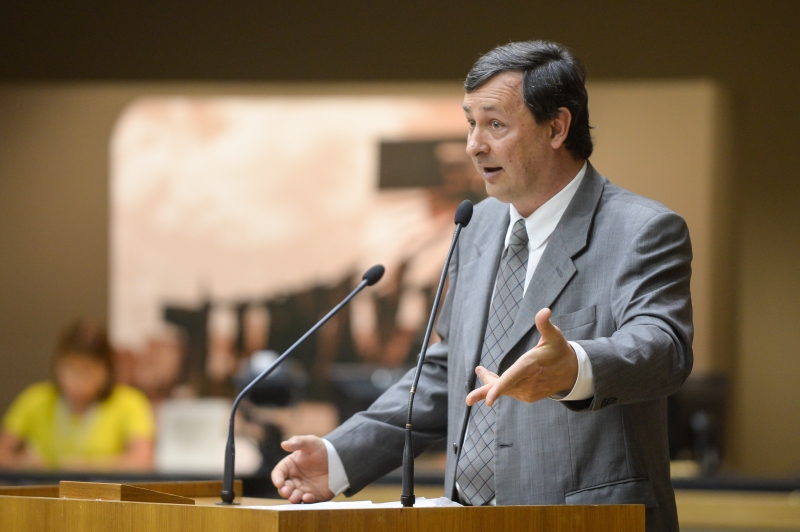 Edimilson Todeschini considera que servidores municipais são credores da prefeitura de Porto Alegre