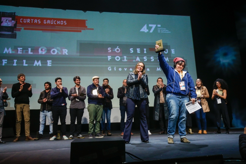 Vencedores da 47ª edição no palco da cerimônia de premiação em 2019