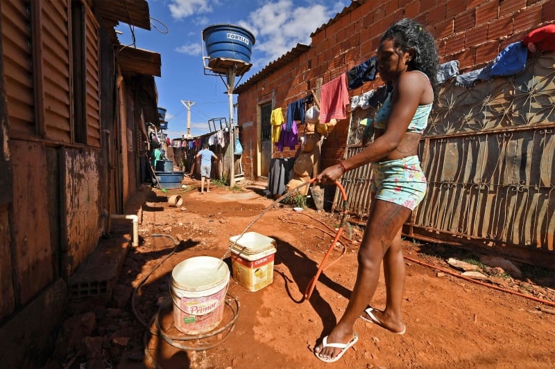Atualmente, 35 milhões de brasileiros não têm acesso a água potável