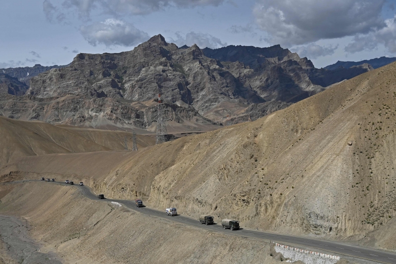 Fronteira na cordilheira do Himalaia é disputada entre China e Índia