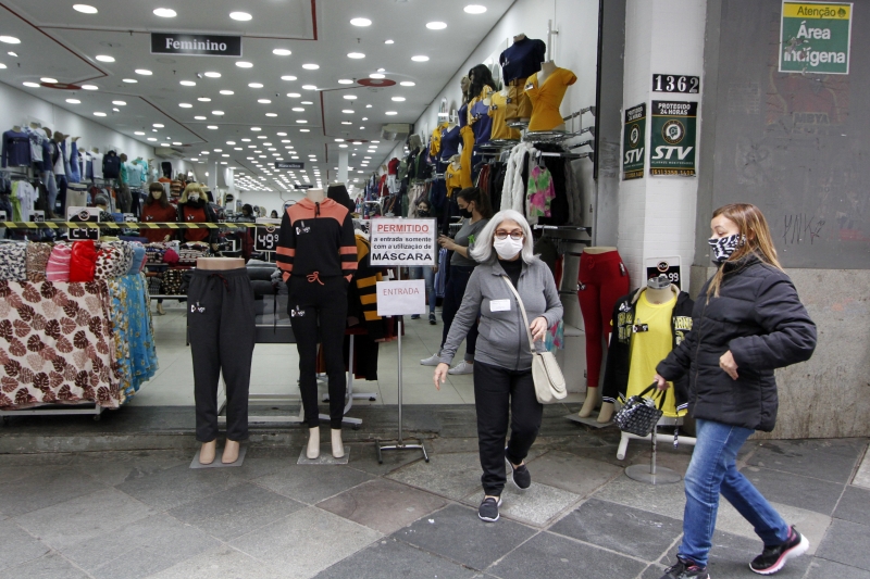 Medidas atingirão áreas do comércio que não puderem funcionar integralmente ou fecharem