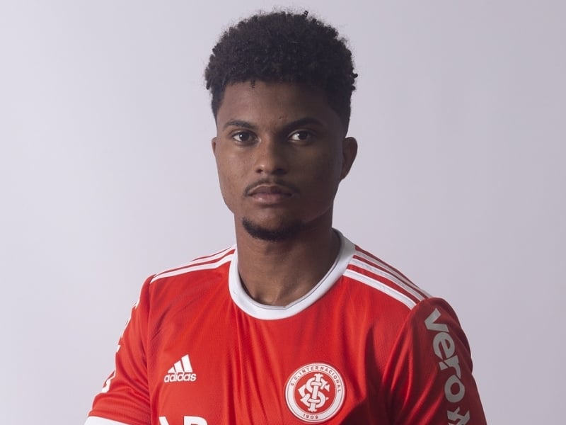 Atleta assinou contrato de empréstimo até 31 de dezembro de 2021