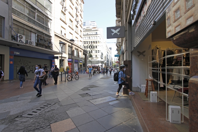 Municípios já podem estabelecer protocolos regionais a partir desta terça, respeitando prazo determinado pelo Piratini