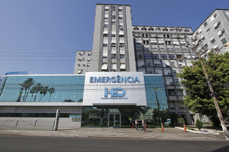 Todos os 40 leitos intensivos do Hospital Ernesto Dornelles estão ocupados