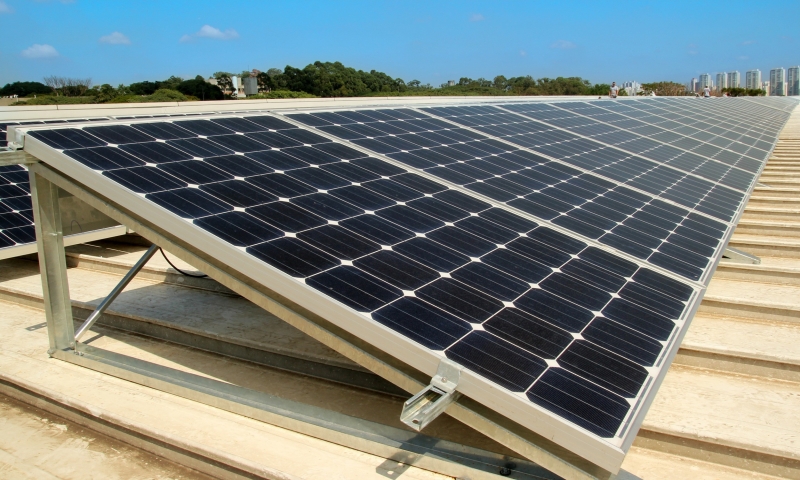 Segundo a Absolar, Brasil possui mais de 411 mil sistemas solares fotovoltaicos conectados à rede