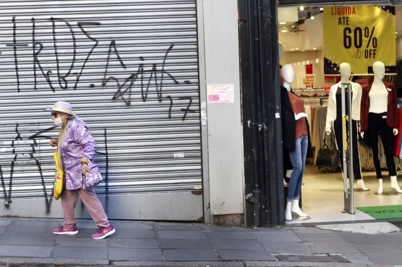 Porto Alegre soma 542 mortes e quase 11 mil casos, com UTIs com quase 90% de ocupação 