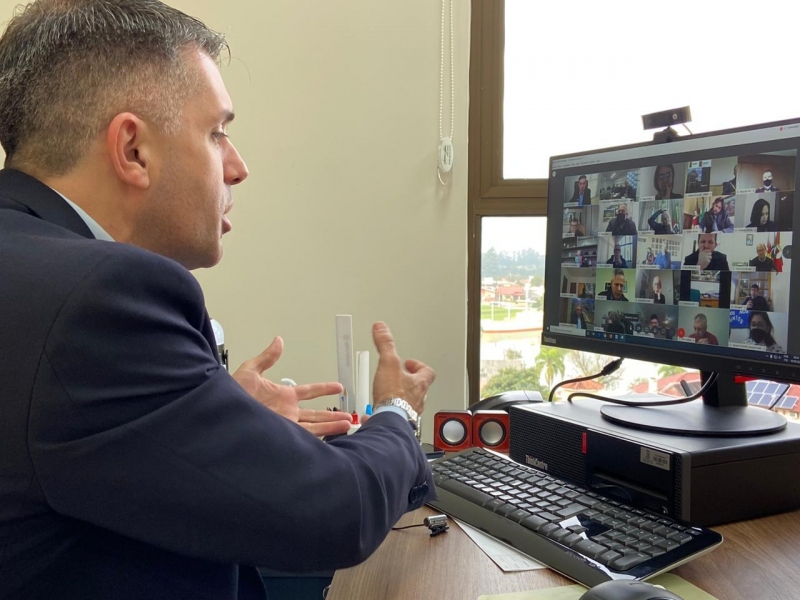 Rejeição do calendários de volta às aulas foi confirmada em assembleia geral virtual da Famurs