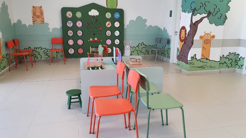 {'nm_midia_inter_thumb1':'https://www.jornaldocomercio.com/_midias/jpg/2020/08/18/206x137/1_ep1-9118534.jpg', 'id_midia_tipo':'2', 'id_tetag_galer':'', 'id_midia':'5f3bc09d624aa', 'cd_midia':9118534, 'ds_midia_link': 'https://www.jornaldocomercio.com/_midias/jpg/2020/08/18/ep1-9118534.jpg', 'ds_midia': 'Nova Emergência Pediátrica do HCPA', 'ds_midia_credi': 'HCPA/Divulgação/JC', 'ds_midia_titlo': 'Nova Emergência Pediátrica do HCPA', 'cd_tetag': '1', 'cd_midia_w': '800', 'cd_midia_h': '450', 'align': 'Left'}