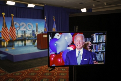 Joe Biden é confirmado candidato à Casa Branca em segunda noite de Convenção Democrata