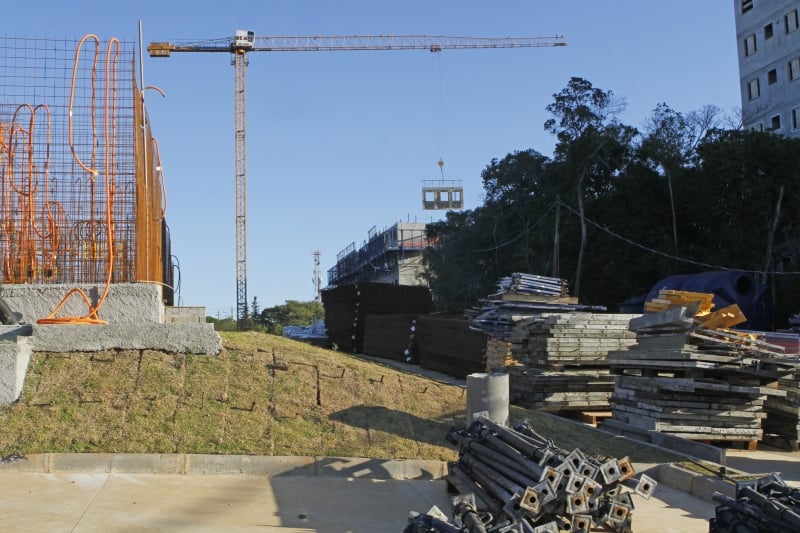 Porto Alegre (1,28% para 1,24%), junto com Recife, foram as capitais que registraram queda