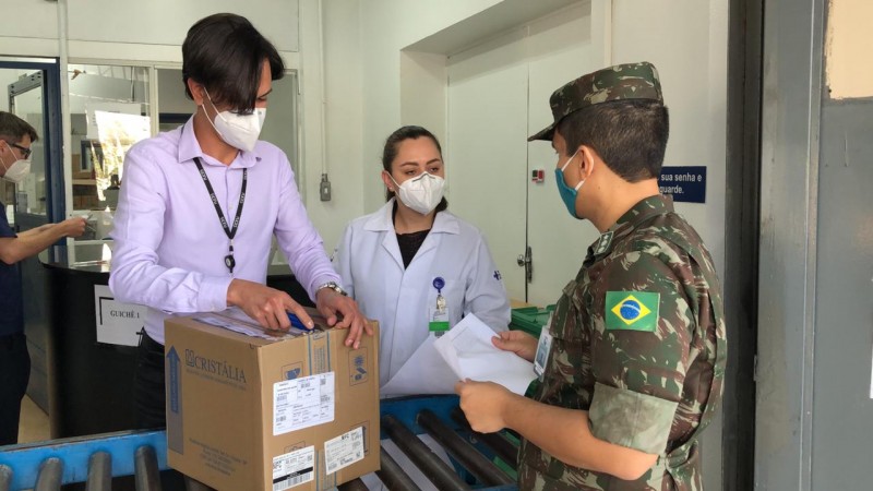 Exército auxilia o Estado na distribuição dos medicamentos a hospitais gaúchos