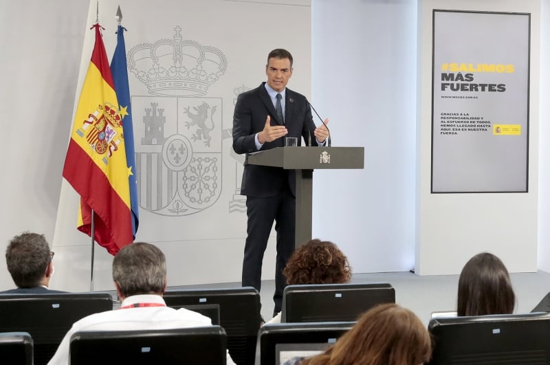 O premiê espanhol, Pedro Sánchez, pediu na terça que todos baixem o aplicativo