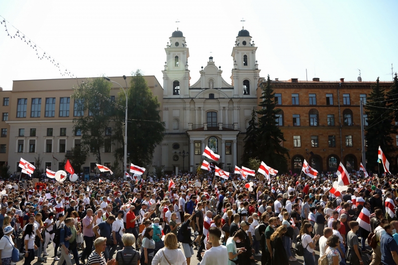 Opposition supporters rally to protest against disputed presidential elections results in Minsk on August 30, 2020. (Photo by - / TUT.BY / AFP)