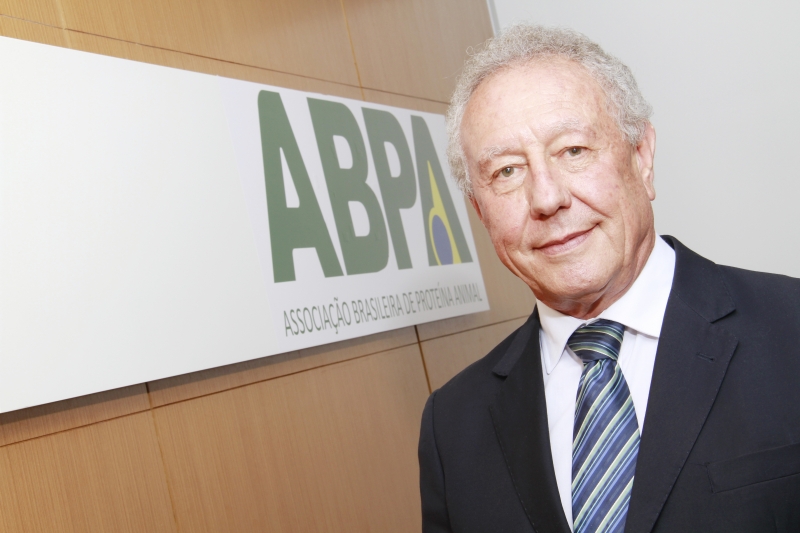 Francisco Turra deixou a presidência da ABPA, mas segue no comando do conselho consultivo da entidade