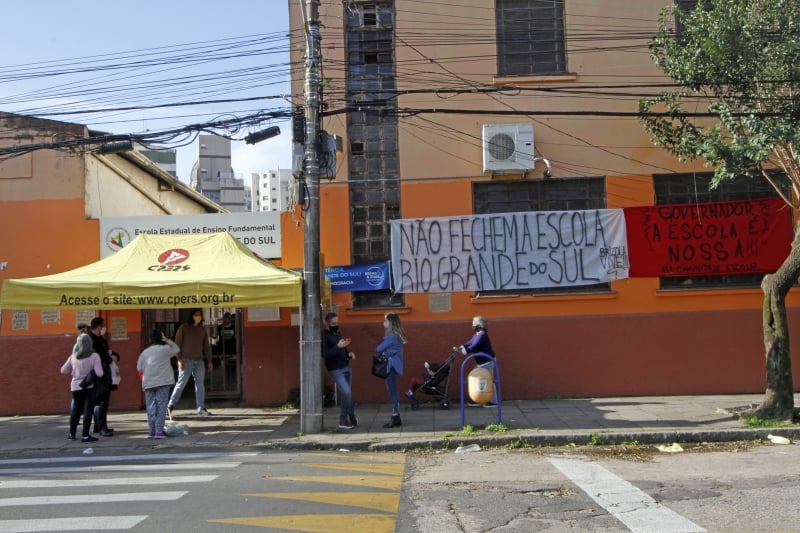 Ocupação visa pressionar a Seduc, que pretende acabar com as atividades escolares no local