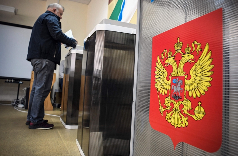 O partido Rússia Unida, que dá sustentação ao Kremlin, afirma que manteve o comando em todas as 18 regiões
