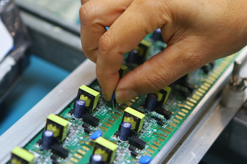 Escassez de componentes deve se estender por pelo menos mais seis meses