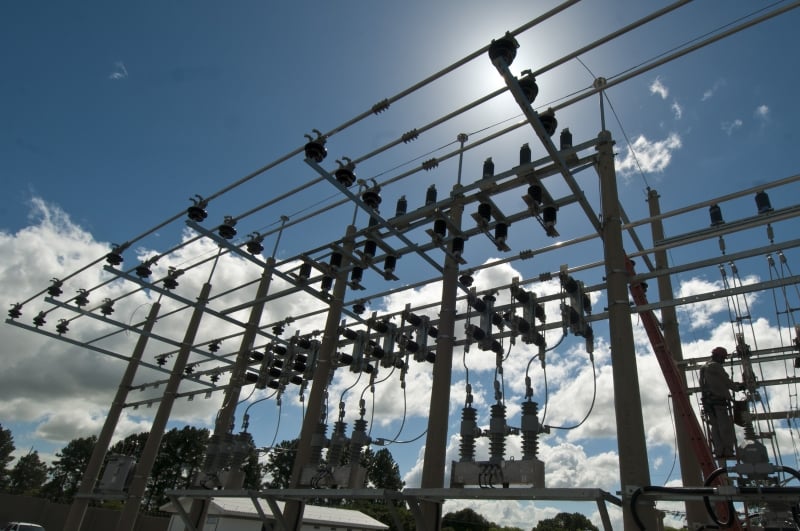 A CEEE Equatorial informou que 6 mil clientes ainda estão sem luz; 99% dos clientes interrompidos já estão com serviço normalizado