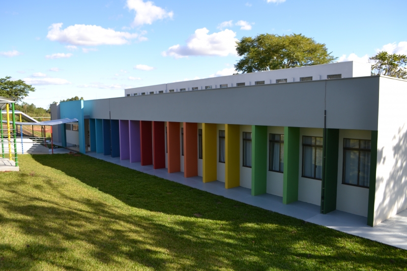 A partir da decisão do governo do Estado, prefeitos alinham decretos para viabilizar a volta aos educandários